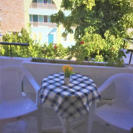 Hotel de apartamente Vila Roula